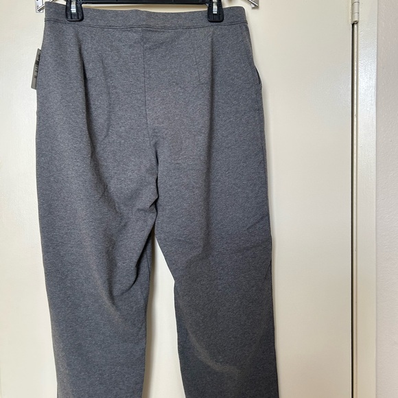 LL Bean Crop Knit Grey Pants size M Reg- New with Tag - Picture 2 of 7